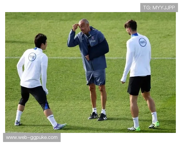 巴黎圣日耳曼触发德罗600万欧解约金，恩里克亲自参与谈判