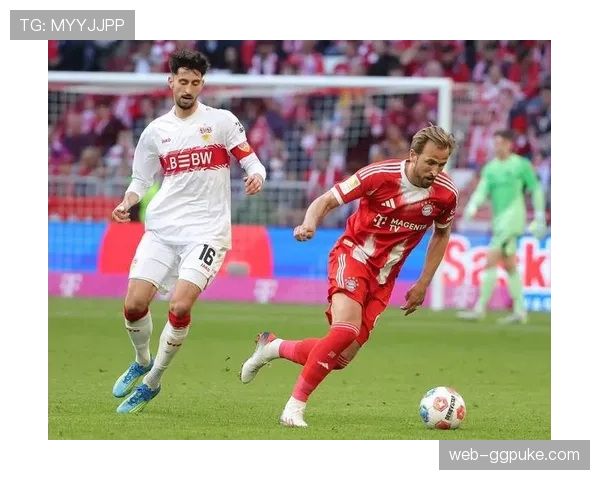 拜仁4-2逆转斯图加特提前4轮锁定德甲冠军，完成队史第34次联赛夺冠